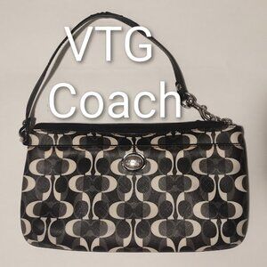 Vintage Coach Wristlet White Black Clutch Shoulder Bag Purse Cosmetic Bag